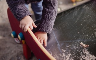 幼儿园孩子因老师殴打害怕上学